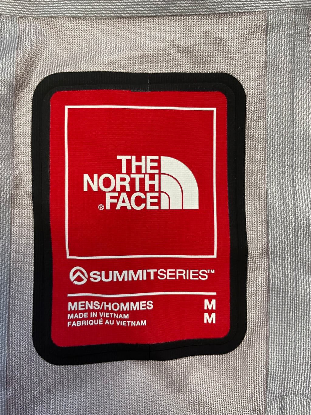 The North Face Summit Series Chamlang FUTURELIGHT Jacket – Men’s M